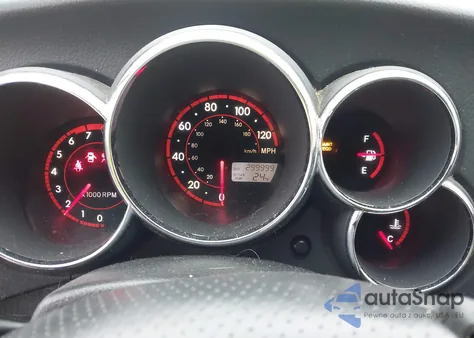 2005 Toyota Matrix Xr z USA, uszkodzony, nr VIN 2T1KR32E75C441887